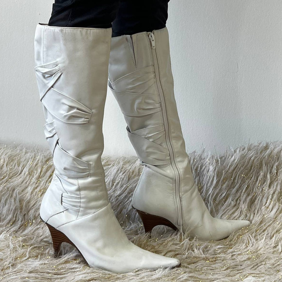 Bakers White Leather Heeled Boots|Size 7.5 US W| Y2K - Picture 2 of 4